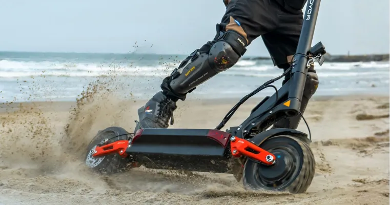 JOYOR T10 elektromos roller, a terepezés új bajnoka 1