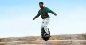 INMOTION V9: A jövő városi közlekedési eszköze
