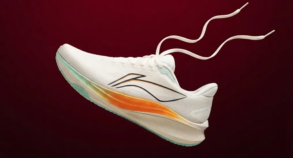 Korrekt futócipő kezdőknek, jó áron: Li-Ning RED HARE 9 1