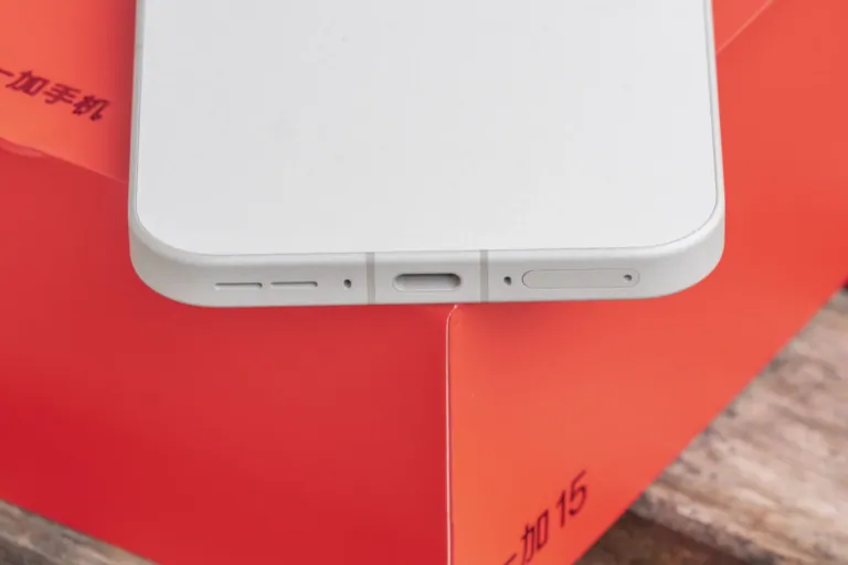 OnePlus 15 okostelefon teszt 15