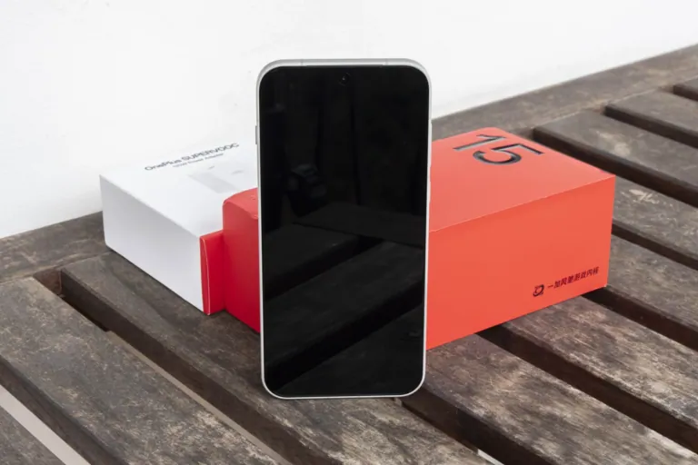 OnePlus 15 okostelefon teszt 18