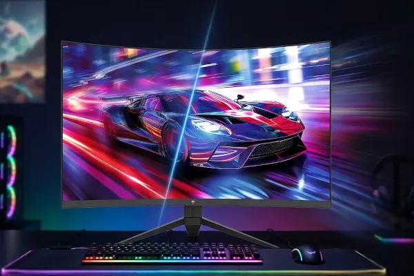 KTC H32S17F, a 240 Hz-es ívelt gamer monitor kuponozható 1