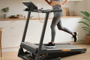 Az ágy alá csúszik edzés után a Formill FT61 futópad